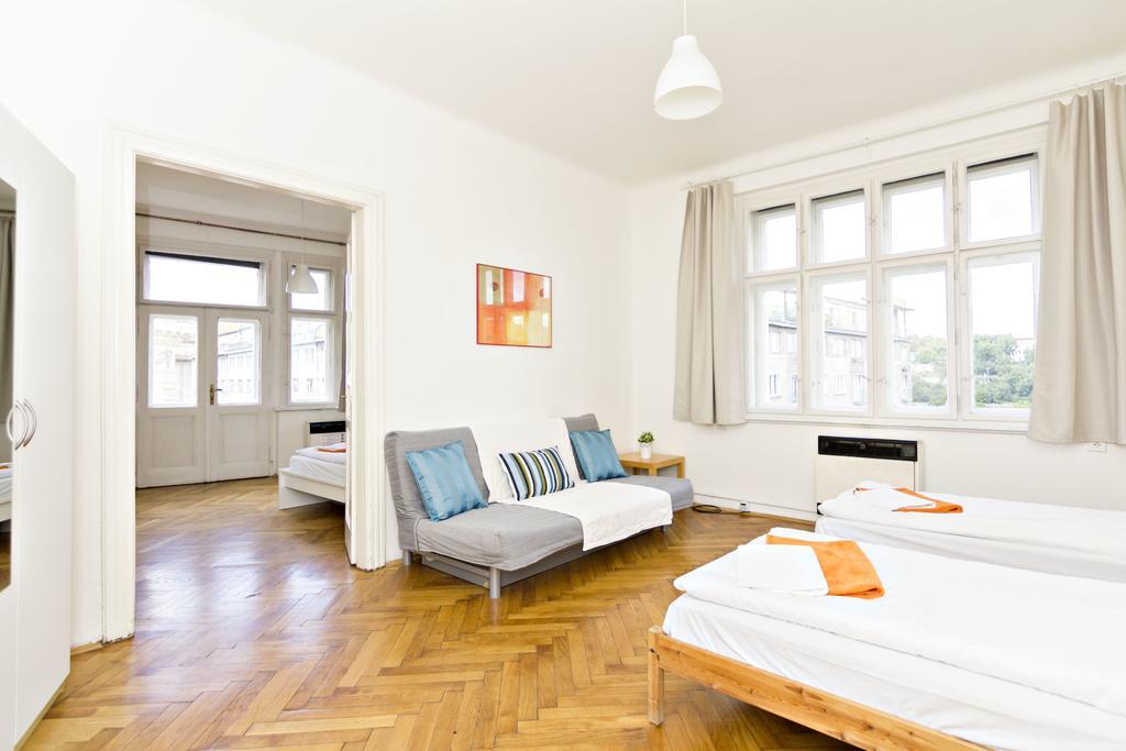 With 2 Bathrooms- 5 Minutes From Old Town - 102 M2 Praga