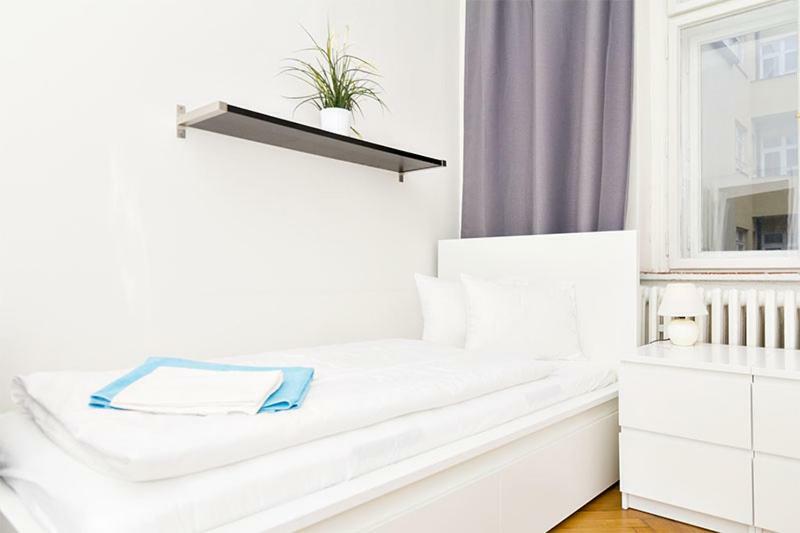 With 2 Bathrooms- 5 Minutes From Old Town - 102 M2 Appartement Prague